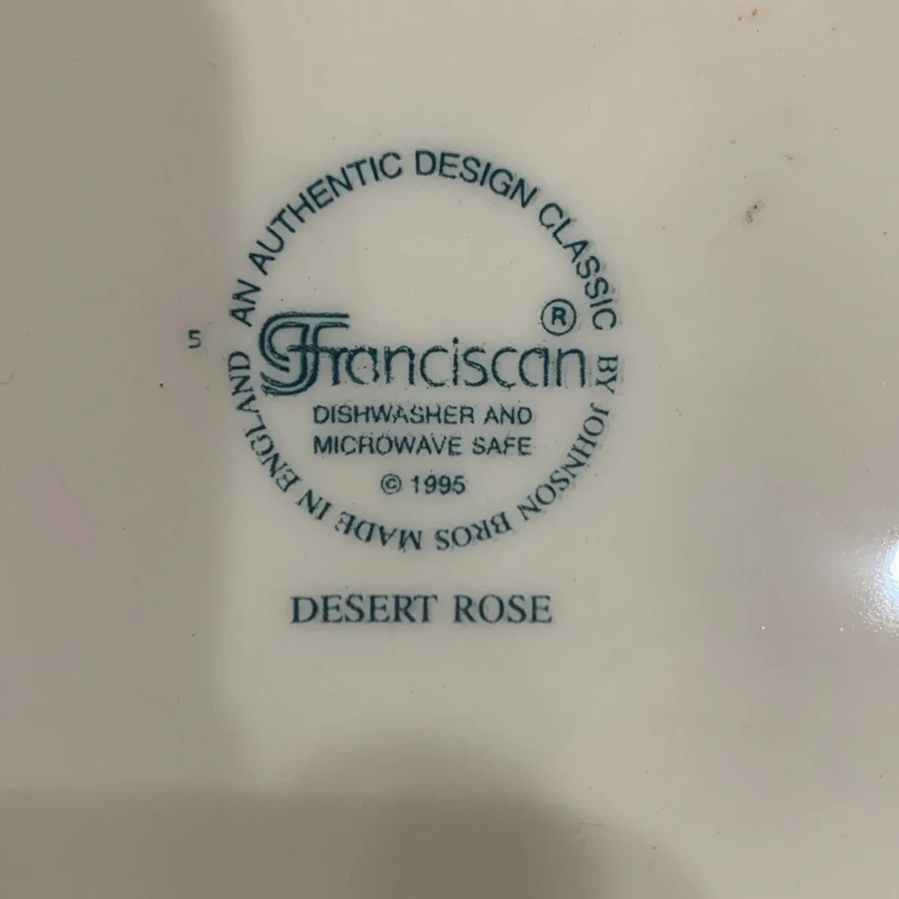Franciscan Desert Rose  dinner plates (4)
Measures 10.75 in diameter - Picture 4 of 4